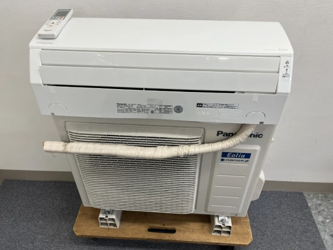 エアコン 買取 品川区 ｜Panasonic エオリア ルームエアコン 18畳 CS-562DJ2-W