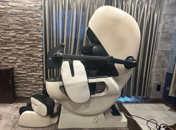 マッサージチェア 買取 新宿区 ｜FAMILY INADA MC-LPN30000を高価買取しました。