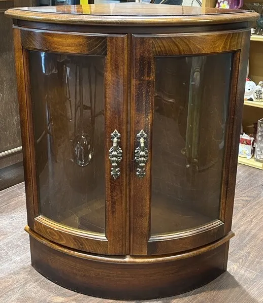 家具 買取 世田谷区 ｜Karimoku コーナーキャビネットを高価買取しました。