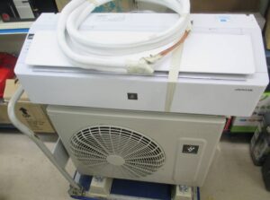 シャープ2021年製 2.5kwルームエアコン AY-L25H-W