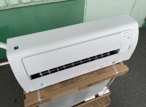 シャープ2024年製 ルームエアコン 8畳用 AY-S25V-W（2024年製）ホワイト