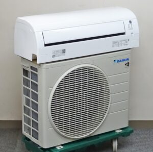 ダイキンルームエアコン 6畳用 AN22YEBKS-W 2021年製 ホワイト