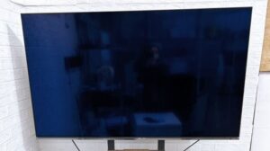 TOSHIBA REGZA 65X8900L 65V