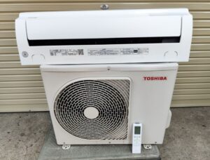 東芝2021年製 ルームエアコン 6畳用 RAS-H221M（2021年製）ホワイト