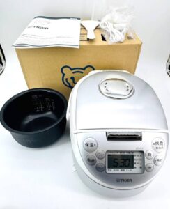 タイガー魔法瓶2022年製 IH炊飯器 炊きたて 3合 JPF-G055-WL