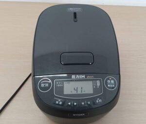 タイガー魔法瓶2023年製 圧力IH炊飯器 炊きたて ご泡火炊き 5.5合 JPI-S100-K