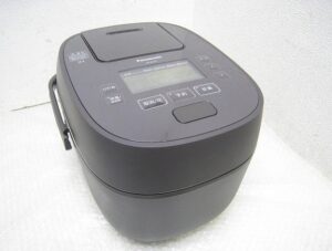 パナソニック2023年製 圧力IH炊飯器 おどり炊き 5.5合 SR-M10A-T