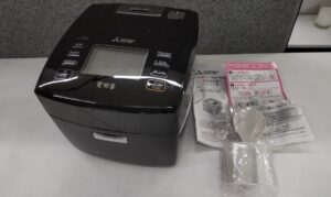 三菱電機2021年製 IH炊飯器 5.5合 備長炭 炭炊釜 NJ-VXC10-B