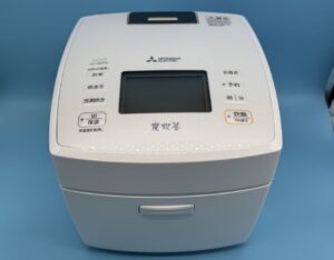 三菱電機2023年製 IH炊飯器 備長炭 炭炊釜 5.5合 NJ-VED10
