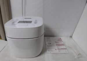 東芝2022年製 圧力IH炊飯器 10合 真空圧力IH RC-18VST(W)