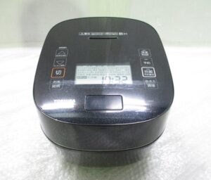 東芝2022年製 圧力IH炊飯器 5.5合 真空圧力IH RC-10VST(K)