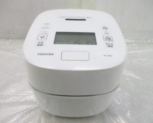 東芝2022年製 圧力IH炊飯器 5.5合 真空圧力IH RC-10VST(W)