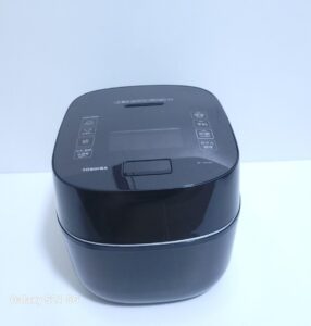 東芝2023年製 圧力IH炊飯器 真空圧力IH 5.5合 RC-10VXV(K)