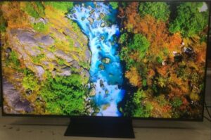 Hisense 55U8R 55V