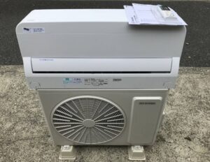 アイリスオーヤマルームエアコン 6畳用 airwill IAF-2205GF(2021年製)ホワイト