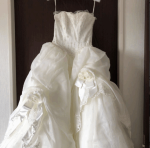 ウェディングドレス 買取 ワタベ ｜東京都大田区まで出張買取でブランド古着その他[ウェディングドレス Aライン ビスチェタイプ ロングトレーン ブライダル ワタベ]