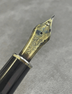 万年筆ペン先金何グラム ｜東京都大田区まで出張買取で万年筆[本日 K14 金 1g 3448円 万年筆 ペン先 1.2ｇ 高く 金製品]