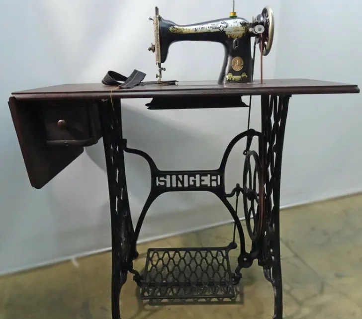 足踏みミシン 買取 ｜東京都新宿区まで出張買取でミシン[シンガー足踏みミシン]