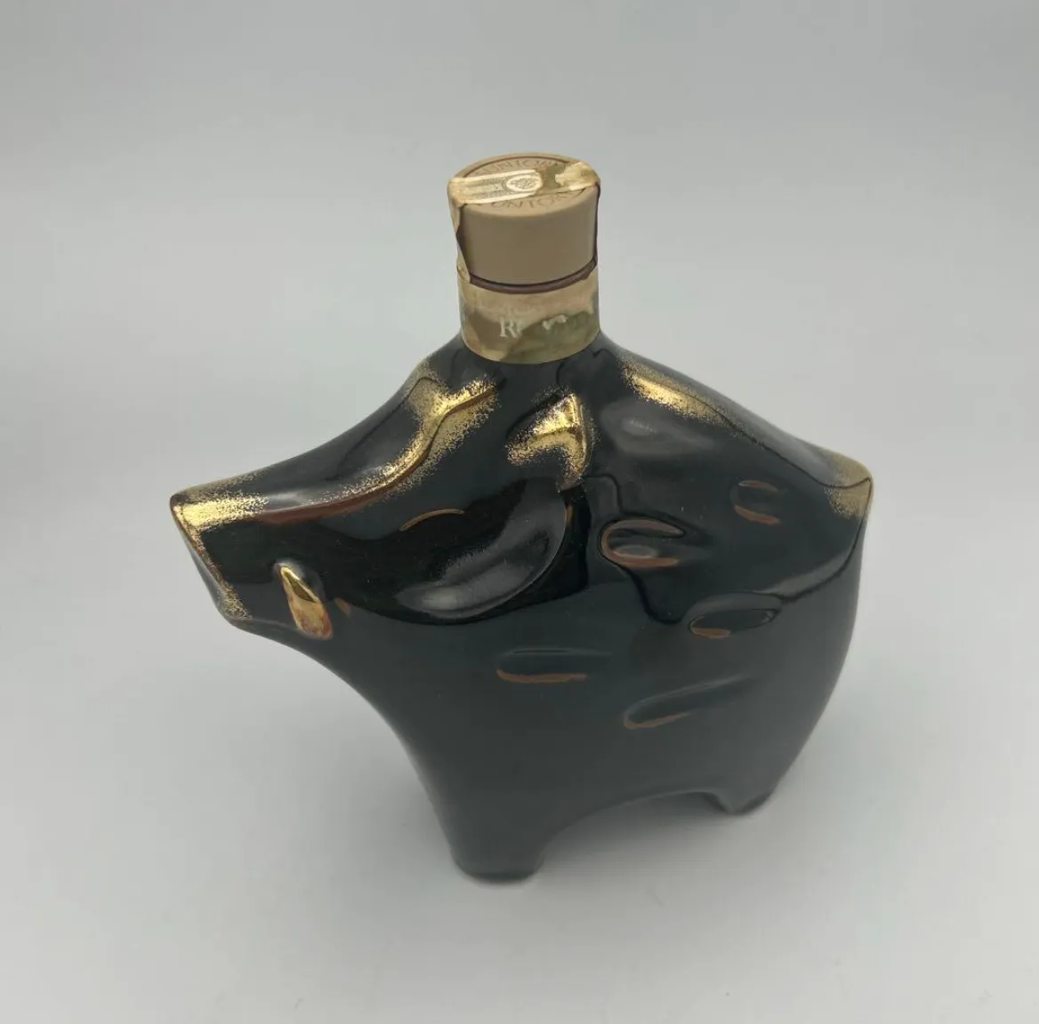 サントリー ローヤル12年 買取価格 ｜東京都台東区まで出張買取でお酒[SUNTORY サントリーローヤル12年 干支ボトル]