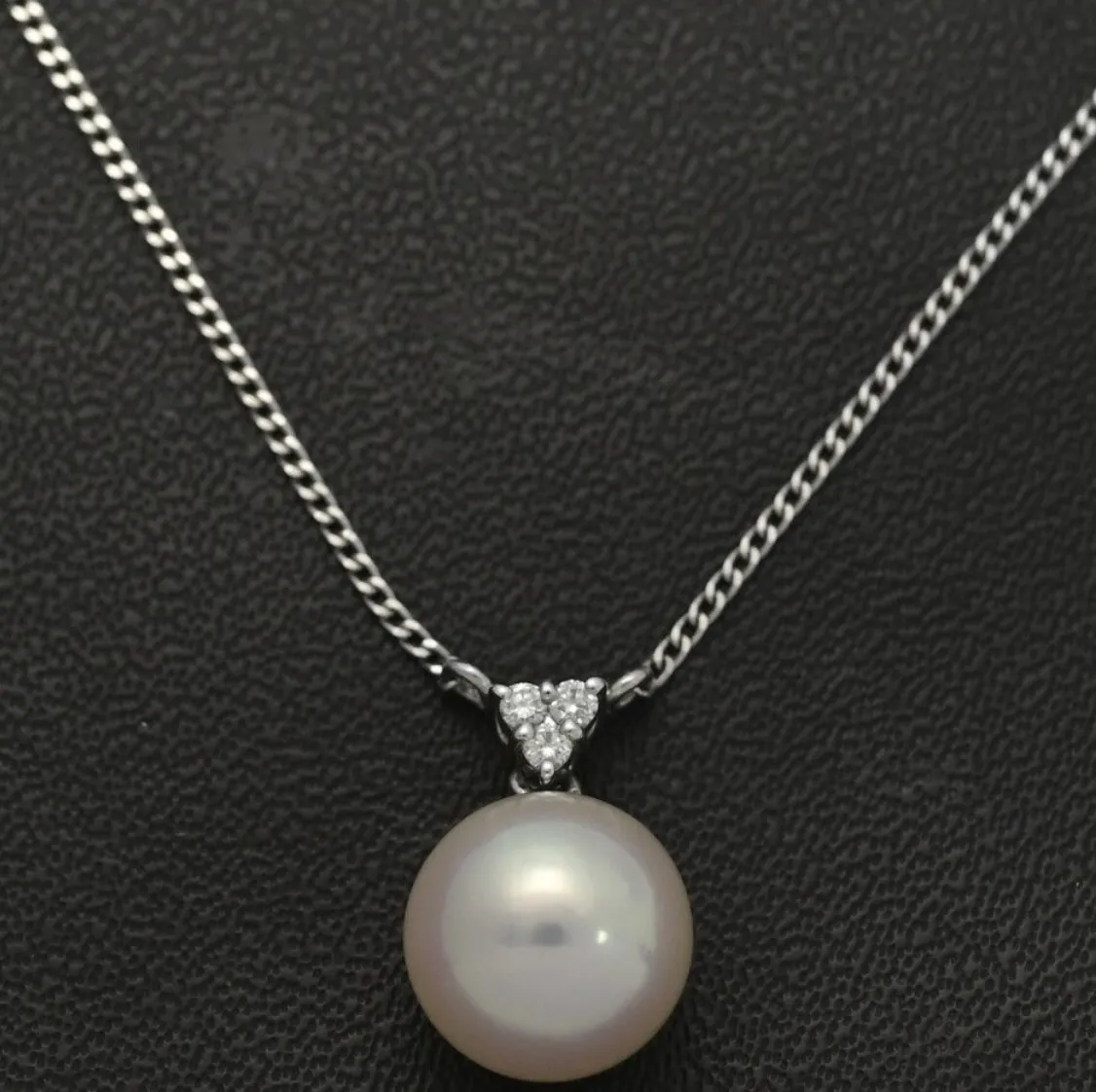 田崎真珠 刻印 ｜東京都台東区まで出張買取で宝石・ジュエリー[田崎真珠 パール・ダイヤモンドネックレス・ペンダント Pt850-3.1g]