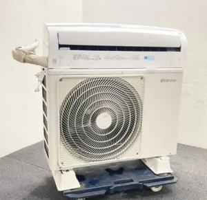 取り外して回収したIRA-2801Wの室内機と室外機