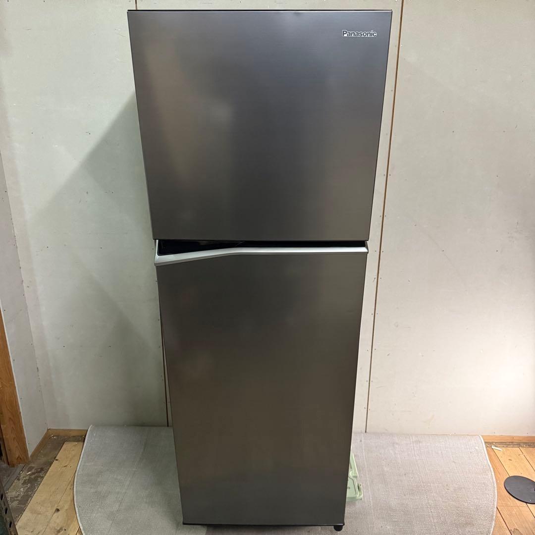 nr-b252t ｜東京都新宿区まで出張買取で冷蔵庫[Panasonic 冷蔵庫 NR-B252T-H 248L 2024年]