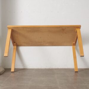 Artek アルヴァ・アアルト ダイニングテーブル 82B