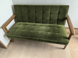カリモク60 買取 ｜東京都江戸川区まで出張買取で家具[カリモク60 2人掛けソファ Kチェア 2シーター モケットグリーン]
