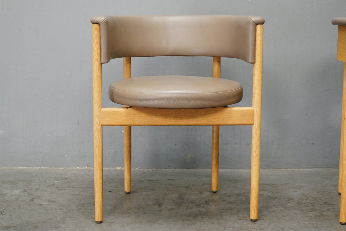 カリモク ケーススタディ ｜東京都葛飾区まで出張買取で家具[カリモク家具 Karimoku Cas/CASE STUDY MINATOMIRAI ノームサイドチェア2脚セット N-SC01]