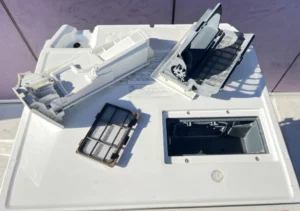 NA-VX9600Lから取り外した洗剤ケースと乾燥フィルター類