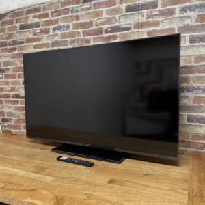 パナソニック TH-50LX800のベゼルとスタンド部の状態