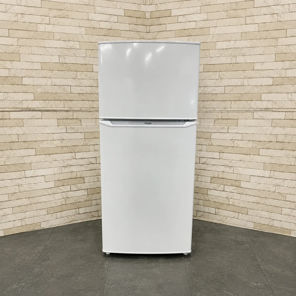 東京都世田谷区まで出張買取でハイアール 2ドア冷凍冷蔵庫 130L JR-N130C