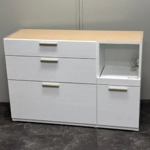 上台と中天板を外して分割したニトリ ソレル 120KBの下台