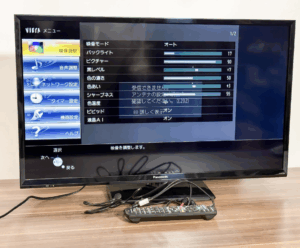 東京都足立区まで出張買取でPanasonic 32V型液晶テレビ VIERA TH-32J300