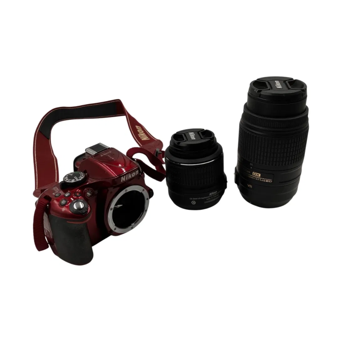 東京都新宿区まで出張買取でNikon D5200 レッド ダブルズームキット