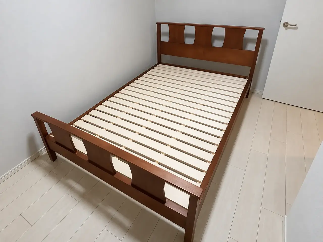 東京都文京区まで出張買取でアクメファニチャー BROOKS BED ダブルベッド