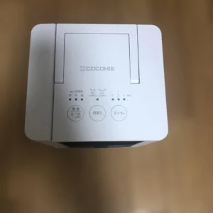 COCOHIE 小型クーラーの天面の操作パネル